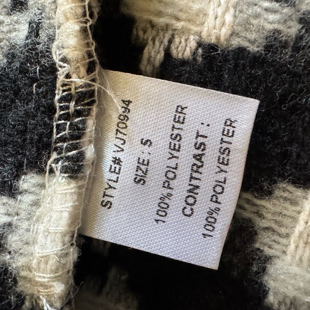 Houndstooth, Fringe bottom, Shacket - Picture 4 of 5